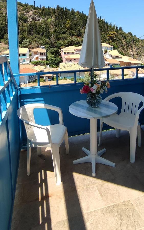 Villa Spiros อาโยส นิกีตัส ภายนอก รูปภาพ